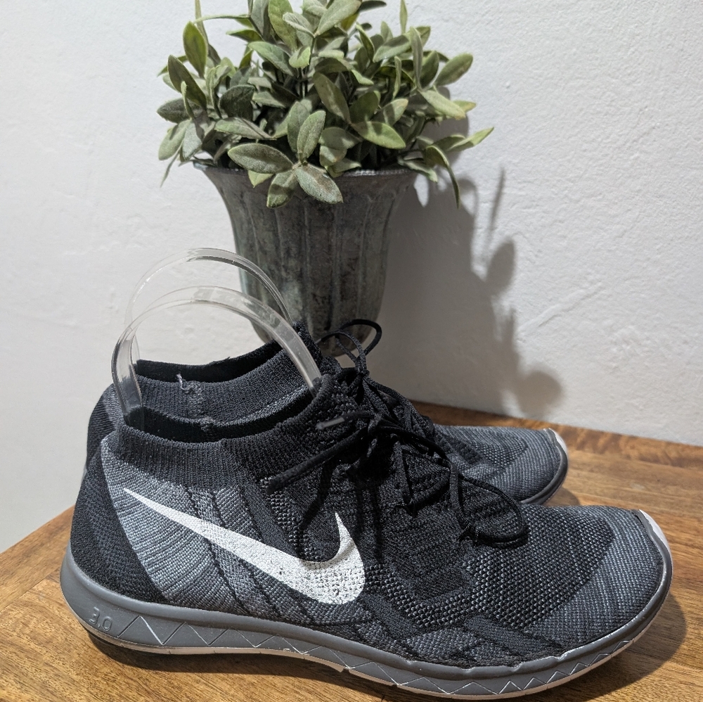 Nike Free 3.0 Flyknit Women's Size 8.5 Running Shoes Black